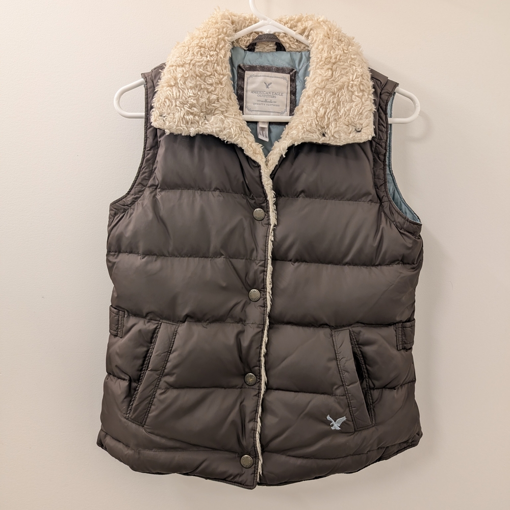 American Eagle Women’s Brown Sherpa Collar Down Feather Puffer Vest – Size S